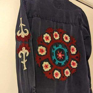 Embroidered Linen Rails Button Up Collared Shirt